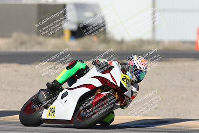 media/Jan-15-2026-Racers Edge (Thu) [[dfebeb70ab]]/2-A Group/Session 3 (Turn 16)/